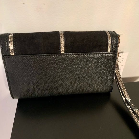 Clutch Wallet with detachable Wrist Strap - NWT - Picture 6 of 7
